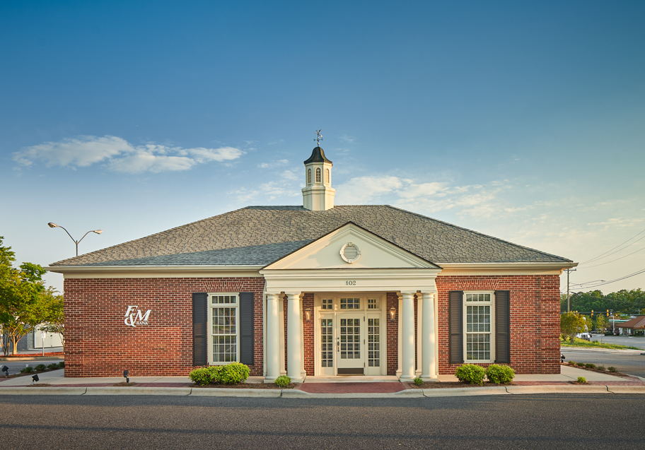 Outside F&M Bank Avalon Drive office